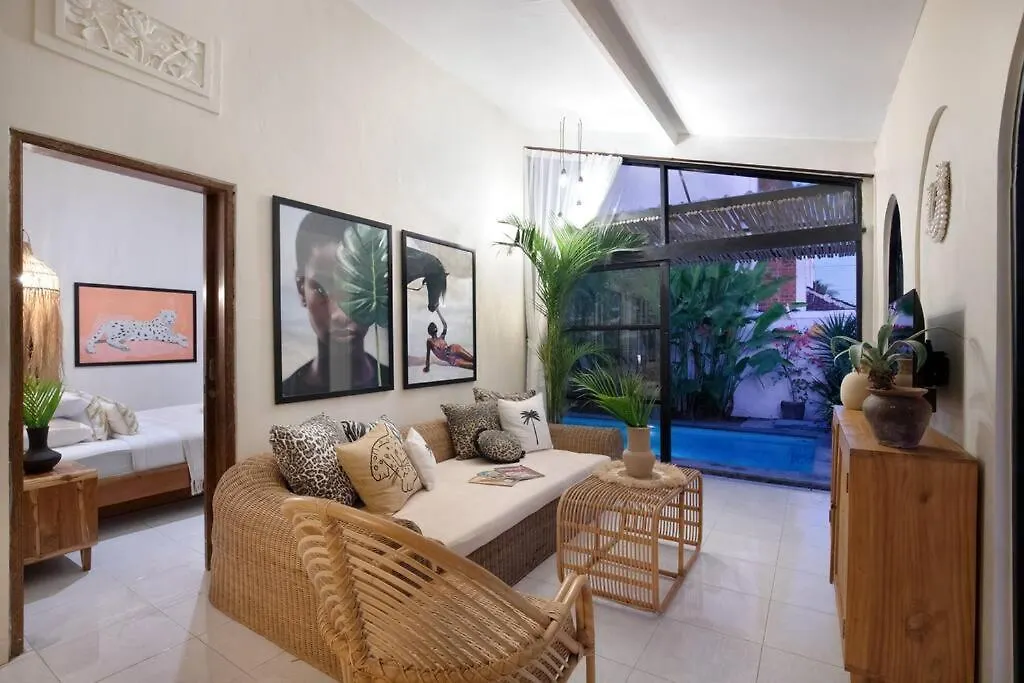 Villa Seminyak 3 Beds With Pool, Butler & Parking M5 スミニャック